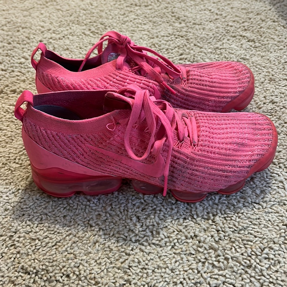 Nike vapor max pink